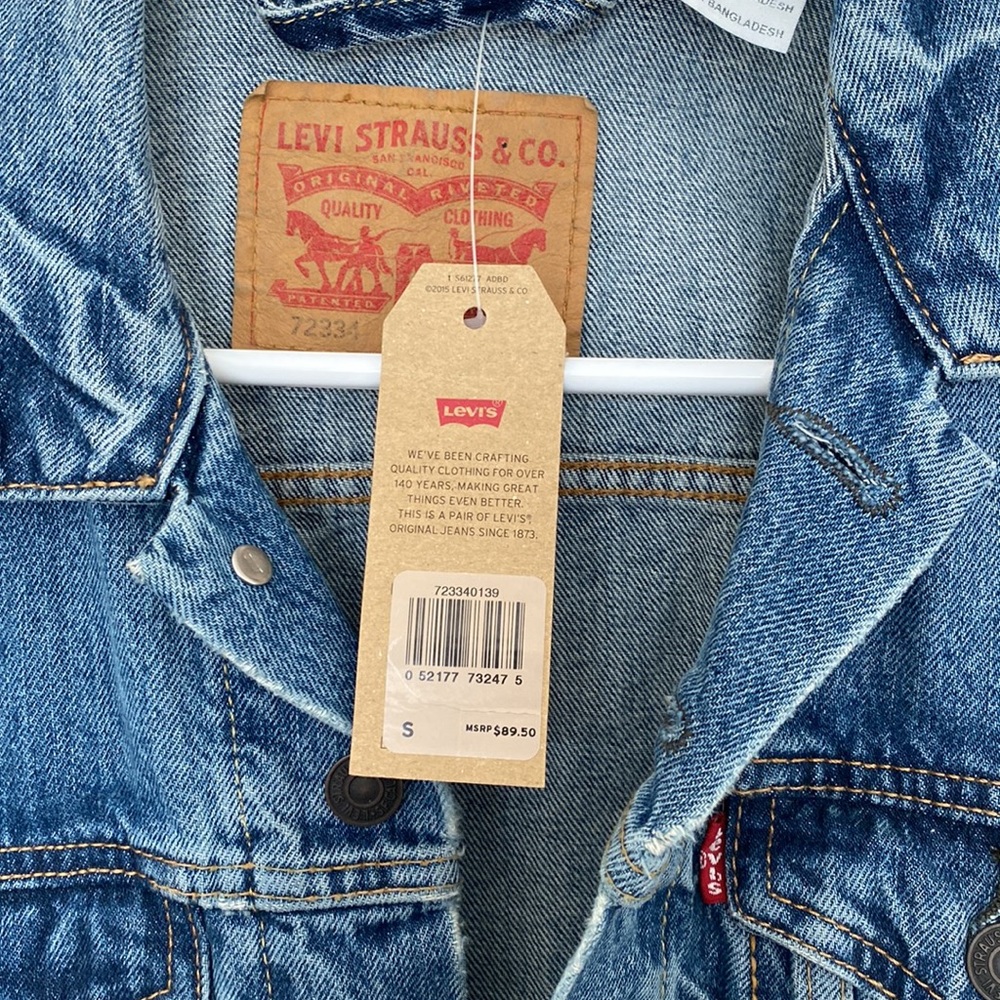 Authentic Levi Jean jacket - Picture 3 of 5